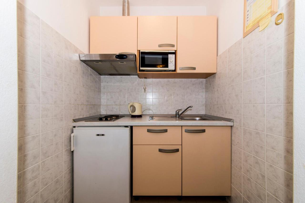 Apartment Villa Besker Макарска Номер фото