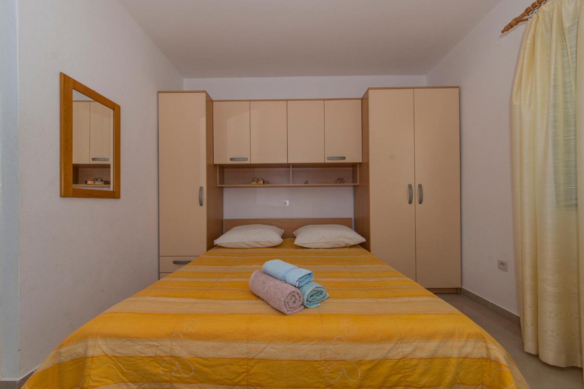 Apartment Villa Besker Макарска Экстерьер фото